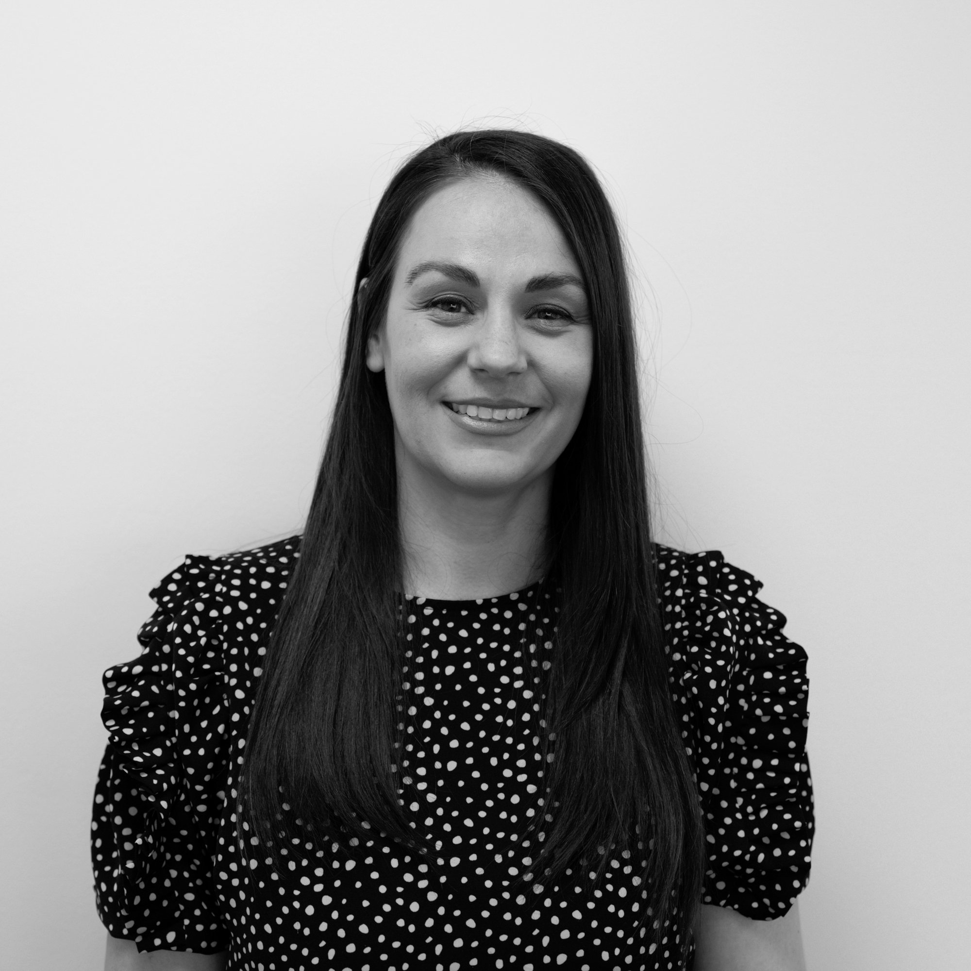 Sarah Zweck Headshot